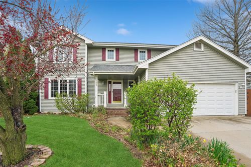 101 Orchard Cir, Indianola, IA, 50125-1163 | Card Image