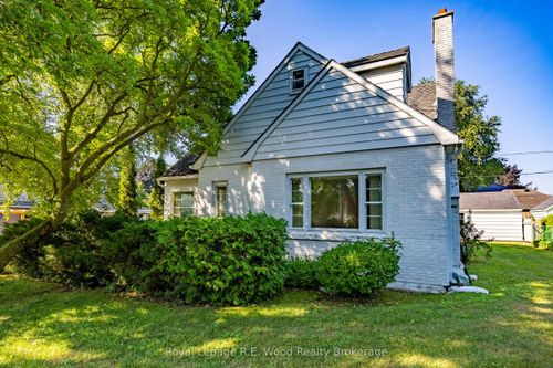 11 Ross St, Tillsonburg, ON, N4G3N7 | Card Image