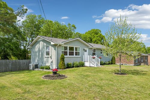 166 Jacksonian Dr, Hermitage, TN, 37076-1823 | Card Image