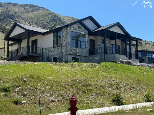 43-1664 Aspen Dr, Logan, UT, 84341-6990 | Card Image