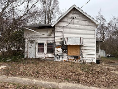 402 Henley St, Ava, MO, 65608-5253 | Card Image