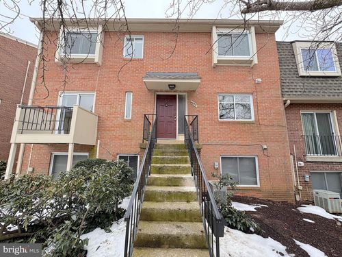 4655 Logsdon Dr, ANNANDALE, VA, 22003-3564 | Card Image