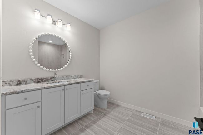 106 N Bryggen Pl, Townhouse with 3 bedrooms, 3 bathrooms and null parking in Sioux Falls SD | Image 21