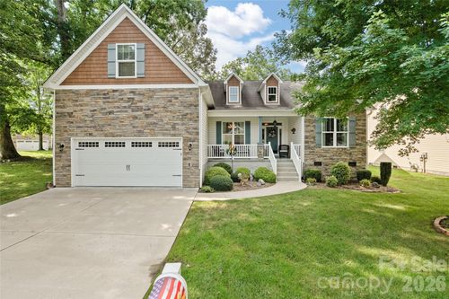 64 Eagle Pointe Way, Flat Rock, NC, 28731-4776 | Card Image