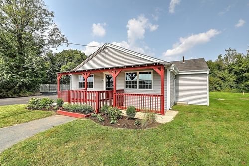 1635 Grand Army Of The Republic Hwy, Swansea, MA, 02777 | Card Image