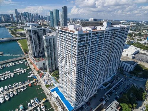 apt-1140-1717 N Bayshore Dr, MIAMI, FL, 33132-1150 | Card Image