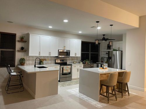 180 Seminole Lakes Dr, Royal Palm Beach, FL, 33411-4210 | Card Image