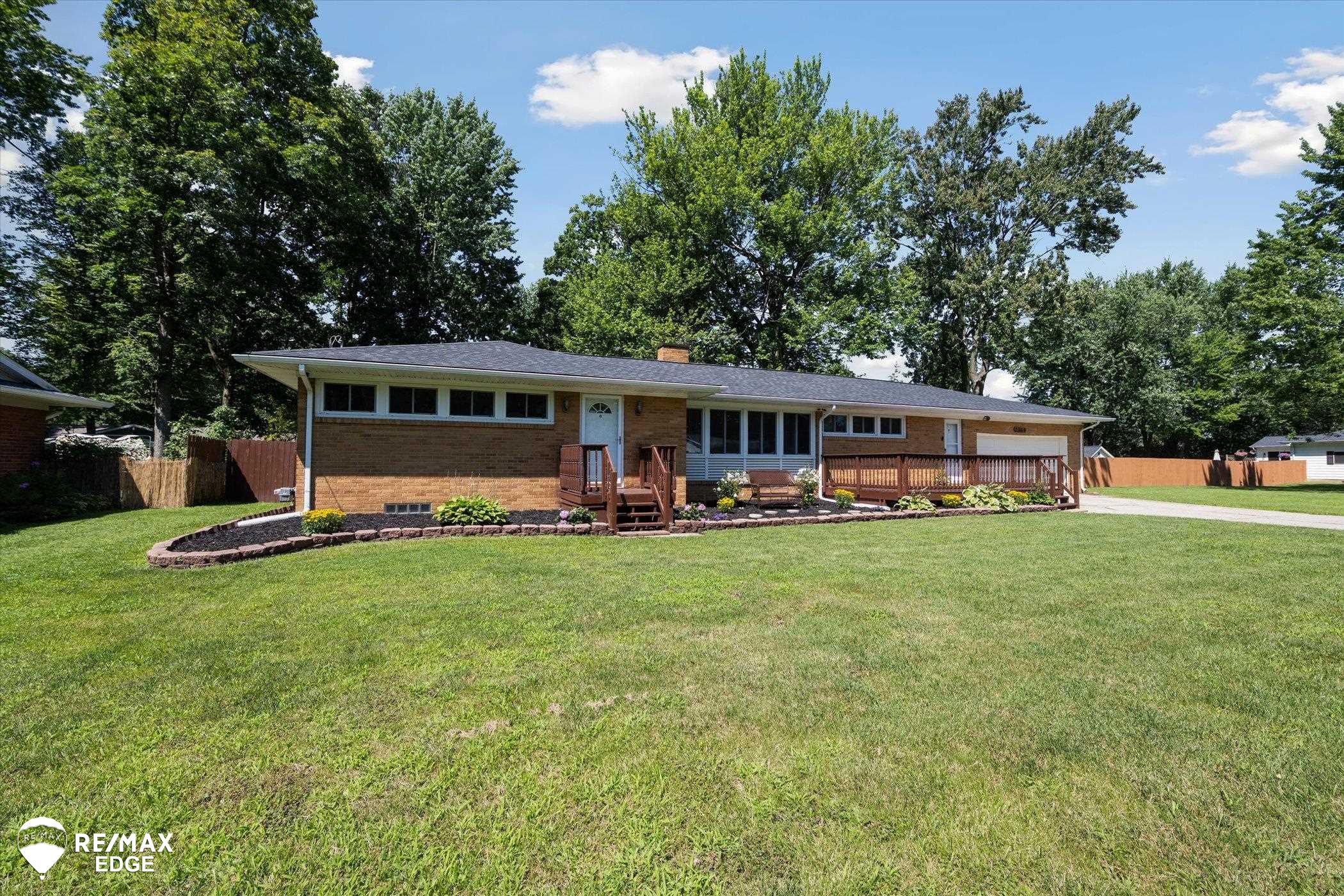 Harmony Dr, Burton, MI 48509