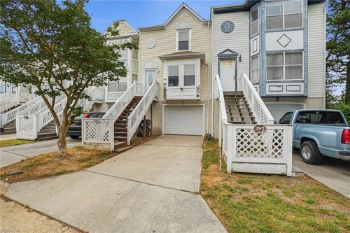 395 Francisco Way, Newport News, VA, 23601-3800 | Card Image