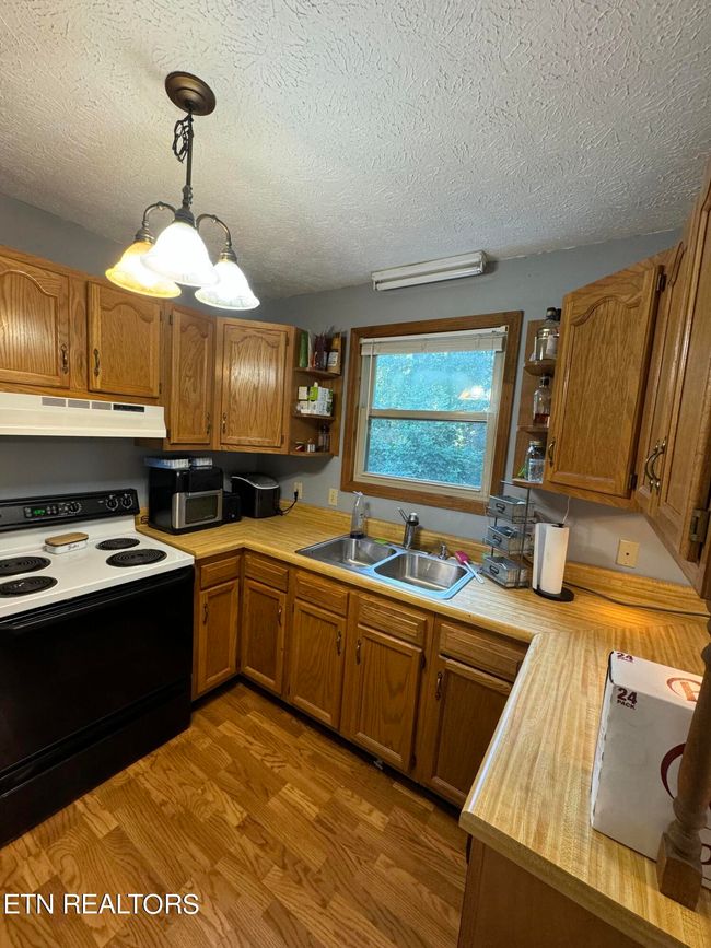 397 Whitaker Ln, House other with 3 bedrooms, 2 bathrooms and null parking in Tazewell TN | Image 6