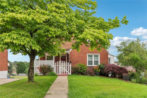 1027 Goldenrod St, Homestead, PA, 15120-2940 | Card Image