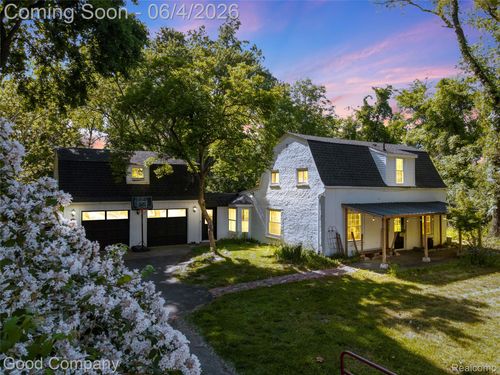 20335 Purlingbrook St, Livonia, MI, 48152-1881 | Card Image