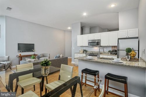 apt-406-315 Arch St, PHILADELPHIA, PA, 19106-1835 | Card Image