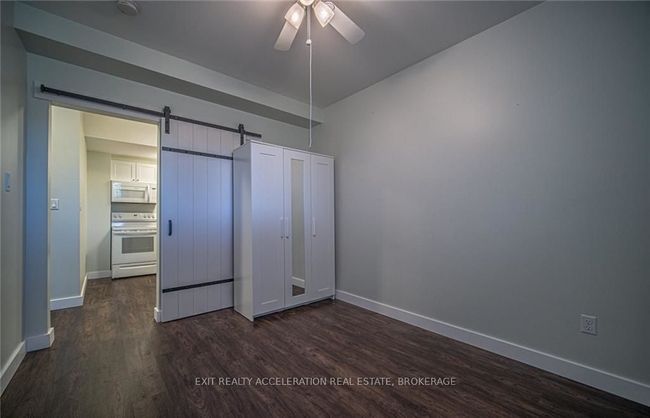 1302 Brackenwood Cres, House attached with 4 bedrooms, 2 bathrooms and 1 parking in Kingston ON | Image 32