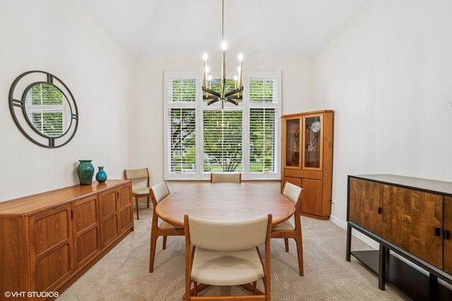 4 Biltmore Ct, House other with 2 bedrooms, 3 bathrooms and 4 parking in Lake In The Hills IL | Image 4