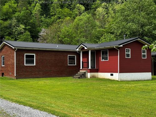 40 Sand Bottom Rd, Cyclone, WV, 24827 | Card Image