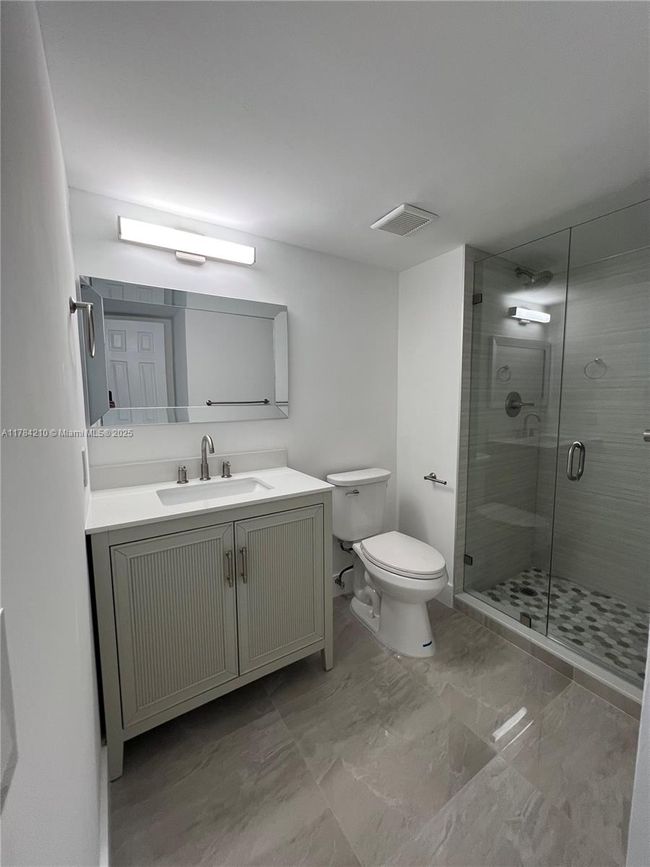 APT-104 - 16461 Blatt Blvd, Condo with 2 bedrooms, 2 bathrooms and null parking in Weston FL | Image 19