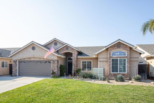 553 Venice Ave, Dinuba, CA, 93618-8000 | Card Image