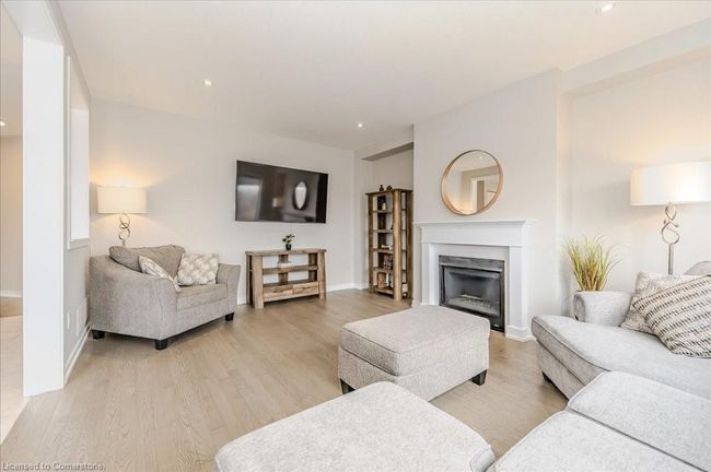 262 Dolman St, House other with 4 bedrooms, 3 bathrooms and 4 parking in Breslau ON | Image 6