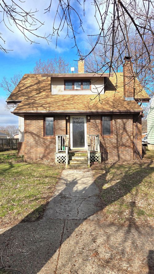 511 W 1st St, Lakefield, MN, 56150-9354 | Card Image