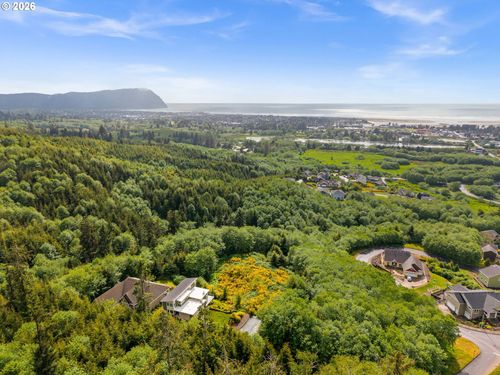 1915 N Fork Ct, Seaside, OR, 97138-1206 | Card Image