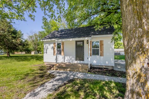 617 N Hickman St, CENTRALIA, MO, 65240-1029 | Card Image