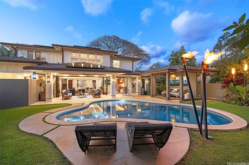 55 Niuiki Cir, Honolulu, HI, 96821-2340 | Card Image