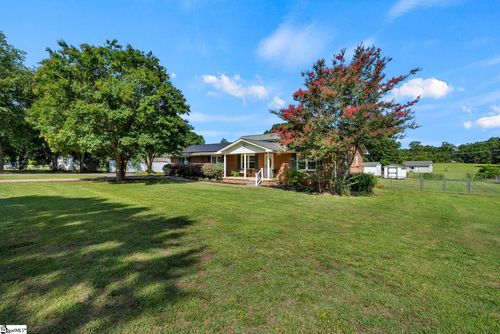 105 Lee Drive, williamston, SC, 29697 | Card Image