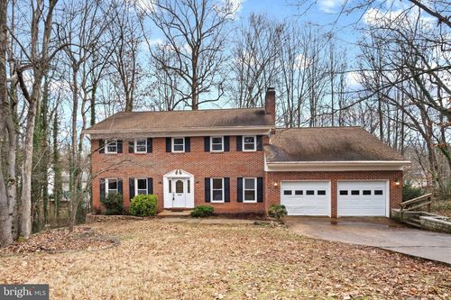 16048 Fairway Dr, DUMFRIES, VA, 22025-1615 | Card Image