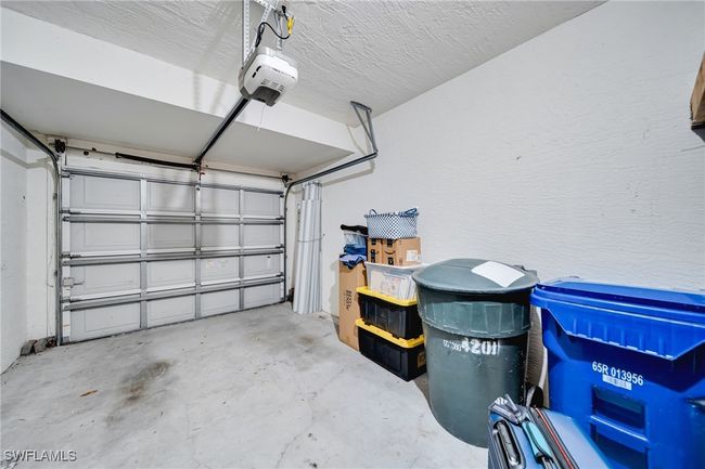 1 Car Garage, electric door opener | Image 20