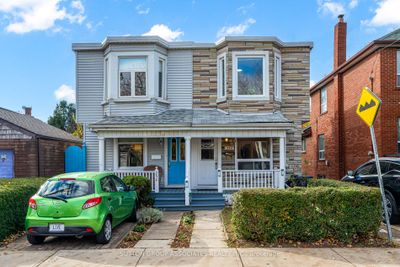 254 Salem Ave, House attached with 3 bedrooms, 3 bathrooms and null parking in Toronto ON | Image 3