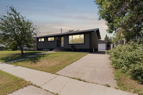 68 Centennial Drive, Fort Mcmurray, AB, T9H1J4 | Card Image