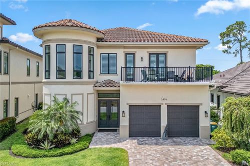 2879 Coco Lakes Dr, NAPLES, FL, 34105 | Card Image