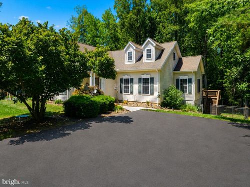 38 Jerdone Island Dr, BUMPASS, VA, 23024-4624 | Card Image