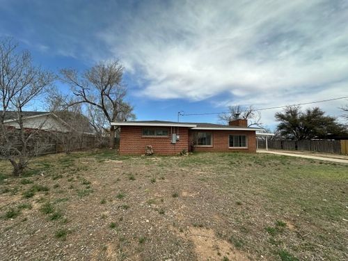 2204 Carl St, Big Spring, TX, 79720-6943 | Card Image