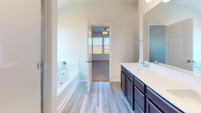 173 Creekfall Rd, House other with 4 bedrooms, 3 bathrooms and 2 parking in Burnet TX | Image 9
