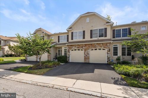 628 Greycliffe Ln, AMBLER, PA, 19002-1951 | Card Image