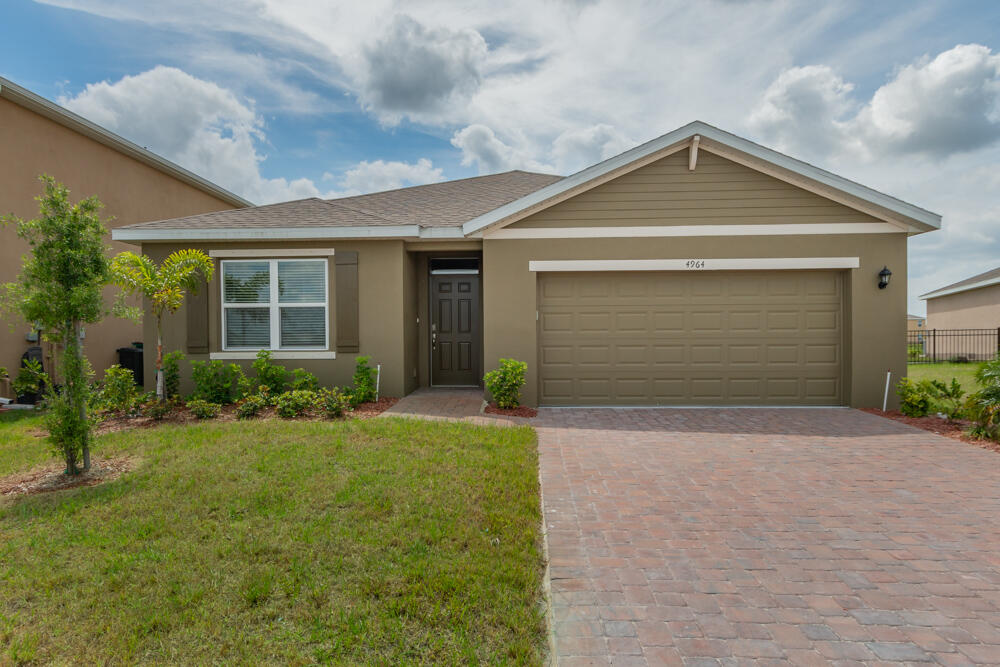 Amasa Cir, Melbourne, FL 32904