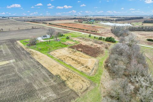 1864 N 1400 East Rd, Roberts, IL, 60962-8074 | Card Image