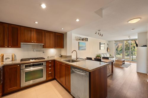 317-9373 Hemlock Dr, Richmond, BC, V6Y0A9 | Card Image