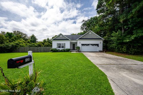 120 Secretariat Dr, Sneads Ferry, NC, 28460-7562 | Card Image