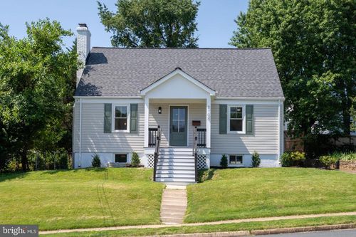 a-2108 S Dinwiddie St, ARLINGTON, VA, 22206-1035 | Card Image
