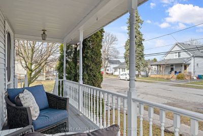 287 Niles St, House other with 3 bedrooms, 2 bathrooms and 1 parking in Wellington ON | Image 3