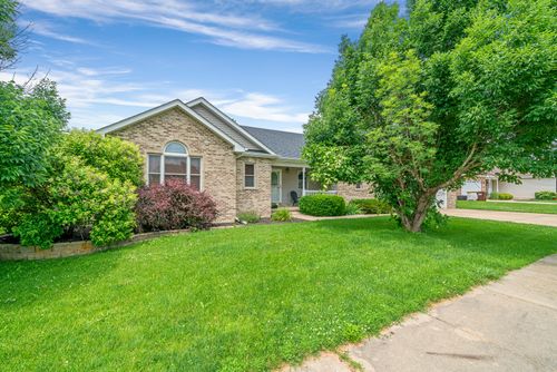 210 Wabansi Trl, Paw Paw, IL, 61353-9512 | Card Image