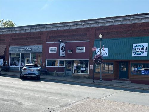 115 E Oak St, Glenwood City, WI, 54013-8582 | Card Image