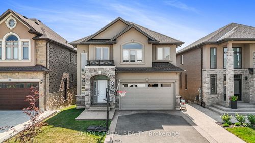 26 Hampshire Pl, Stoney Creek, ON, L8J3W8 | Card Image