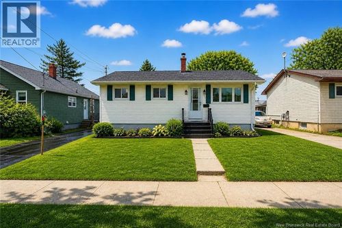 141 Atkinson Ave, Moncton, NB, E1C7S6 | Card Image
