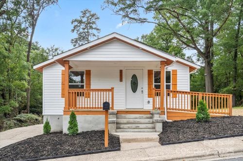 416 Richardson St, Albemarle, NC, 28001-5926 | Card Image