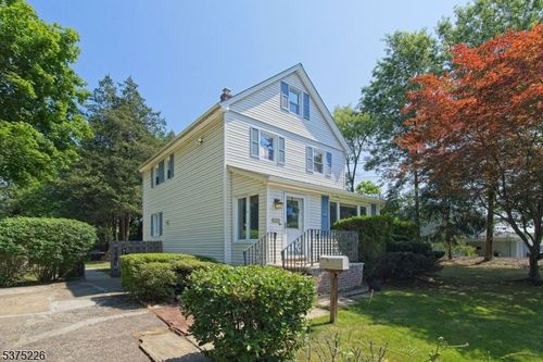 830 Soldier Hill Rd, Emerson, NJ, 07630-1521 | Card Image