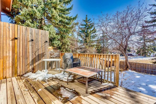 647 Whiteridge Way Ne, Home with 5 bedrooms, 2 bathrooms and 2 parking in Calgary AB | Image 25
